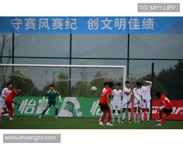 重庆足球队比赛经验的变革与发展探讨