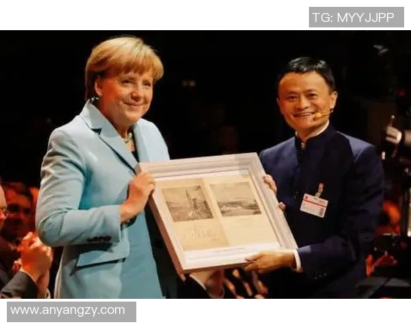 马云与足球明星亲密合影展现运动精神与友谊的精彩瞬间